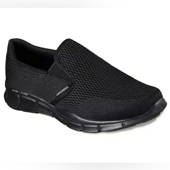Skechers Mentt\'s Black Slip-On Equalizer Double Play Shoes, Size 7 WIDE FIT